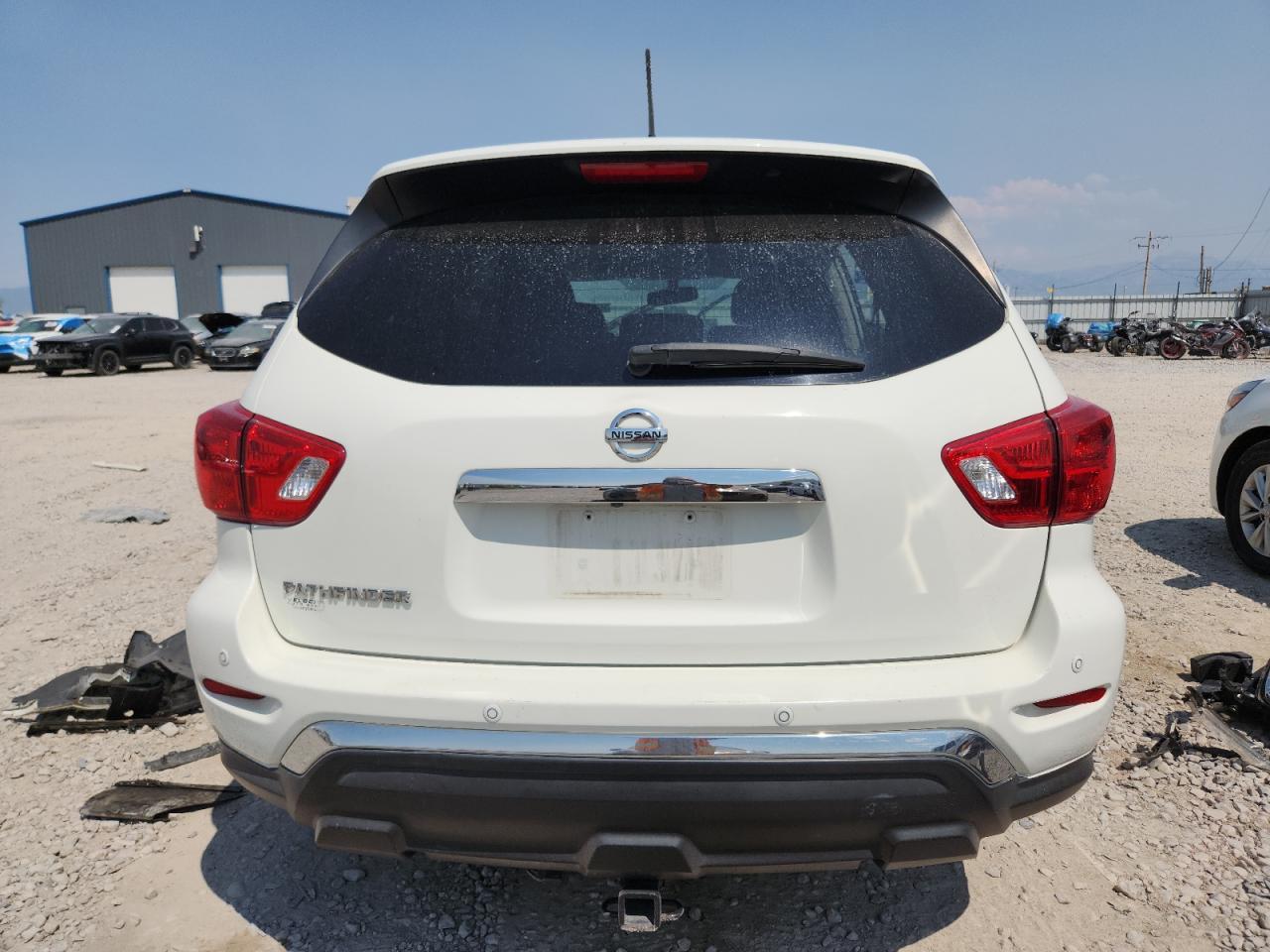 2018 Nissan Pathfinder S - Фото 6