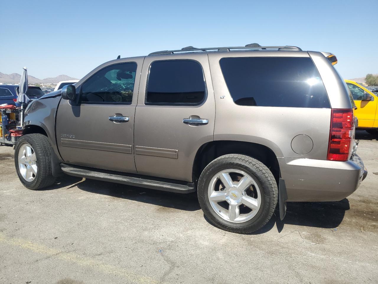 2011 Chevrolet Tahoe C1500 Lt - Image 2