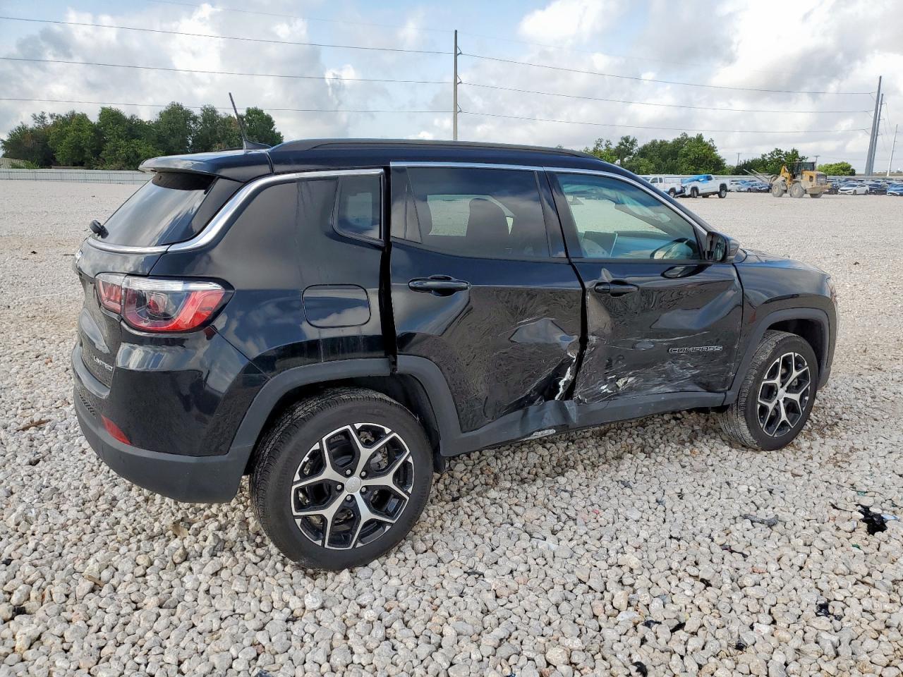 2024 Jeep Compass - Фото 3