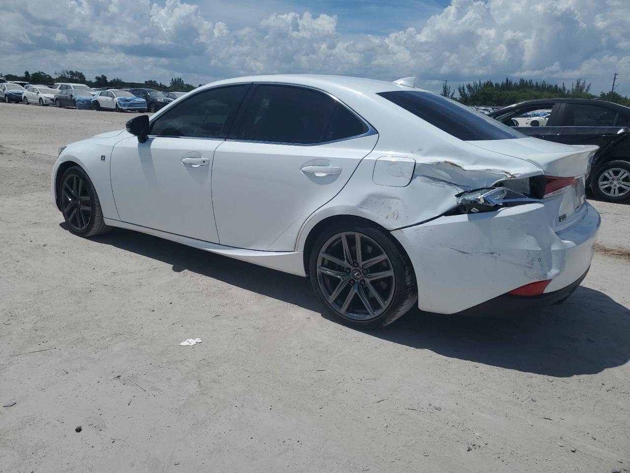 2020 Lexus Is 300 F Sport - Фото 2