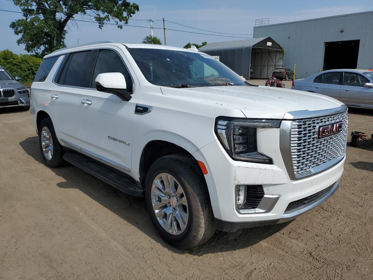 2024 GMC Yukon Denali - Image 4