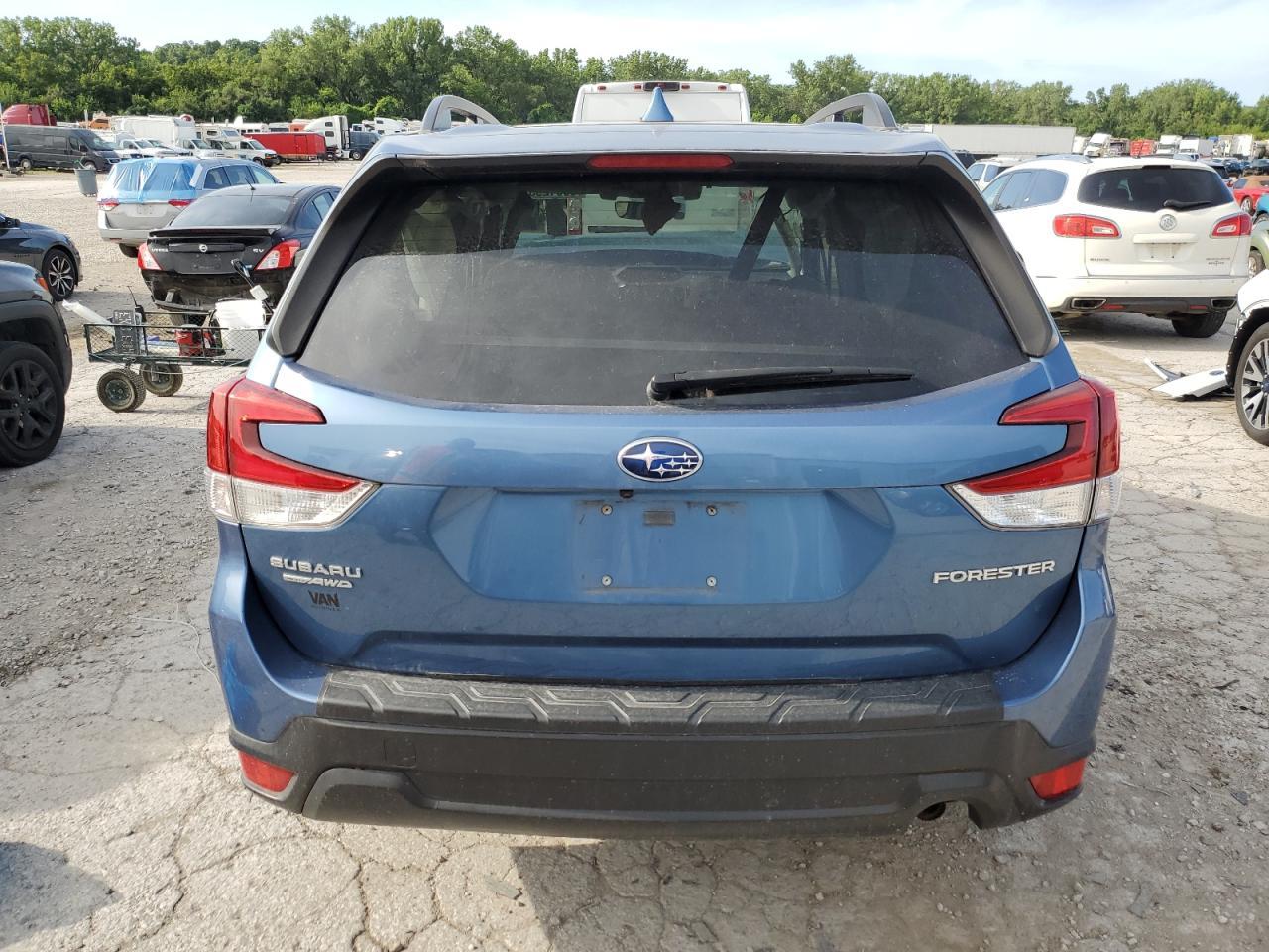 2019 Subaru Forester Premium - Фото 6