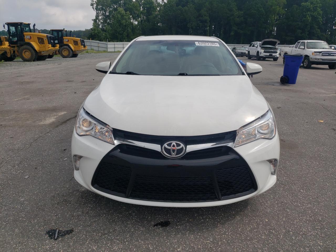 2016 Toyota Camry Le - Фото 5