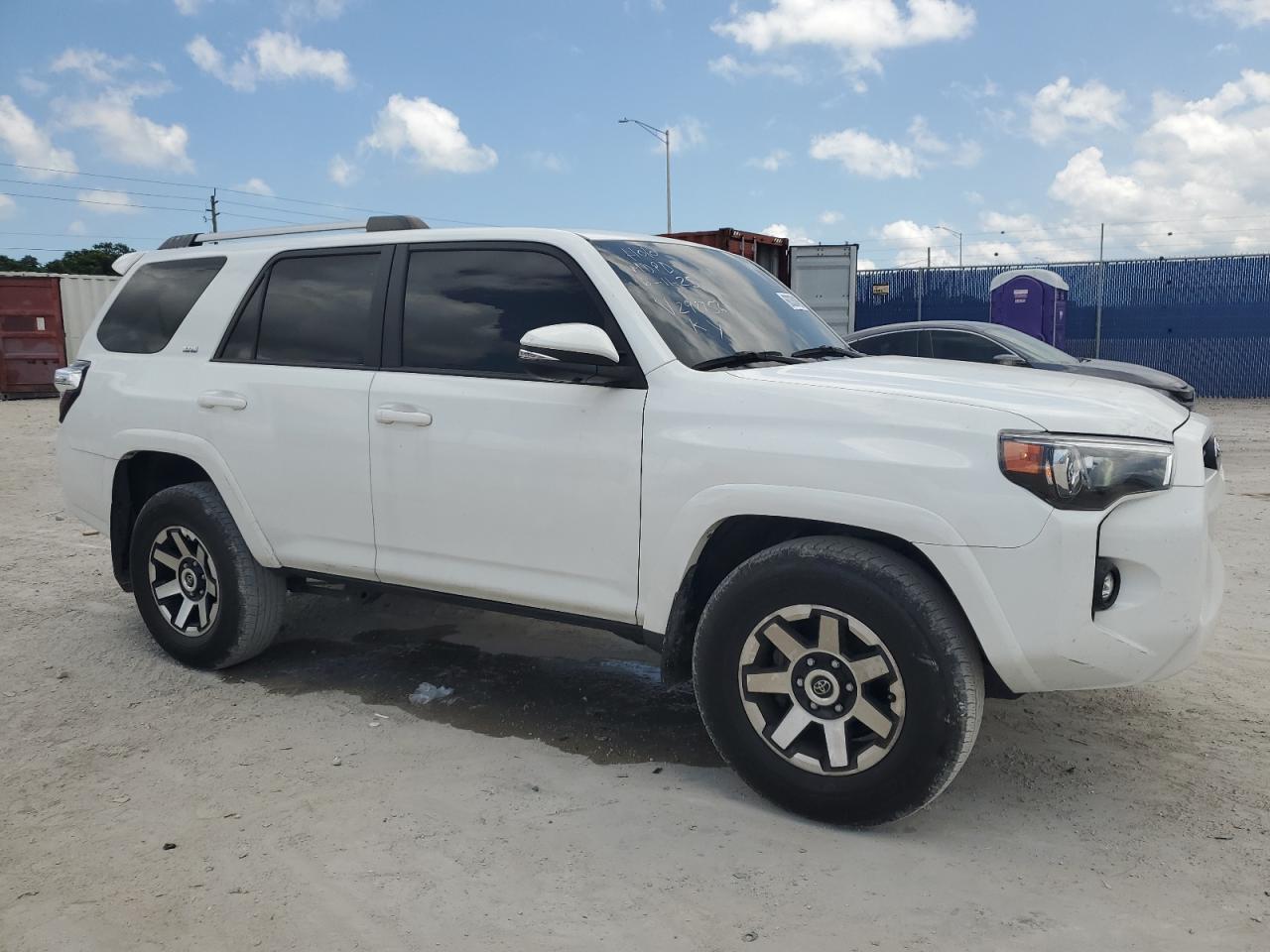 2023 Toyota 4Runner Sr5 - Фото 4