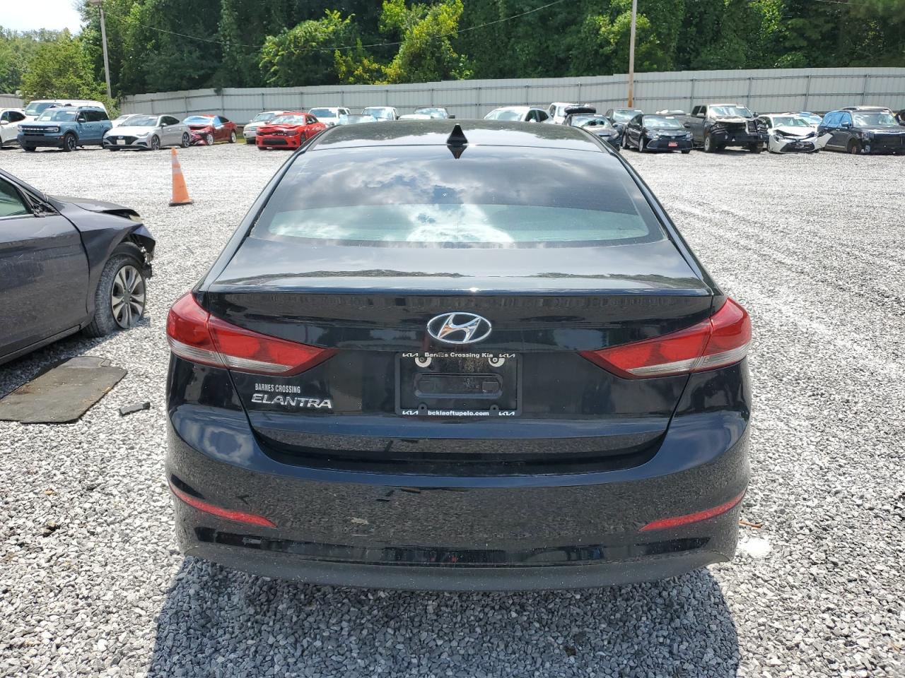 2017 Hyundai Elantra Se - Фото 6