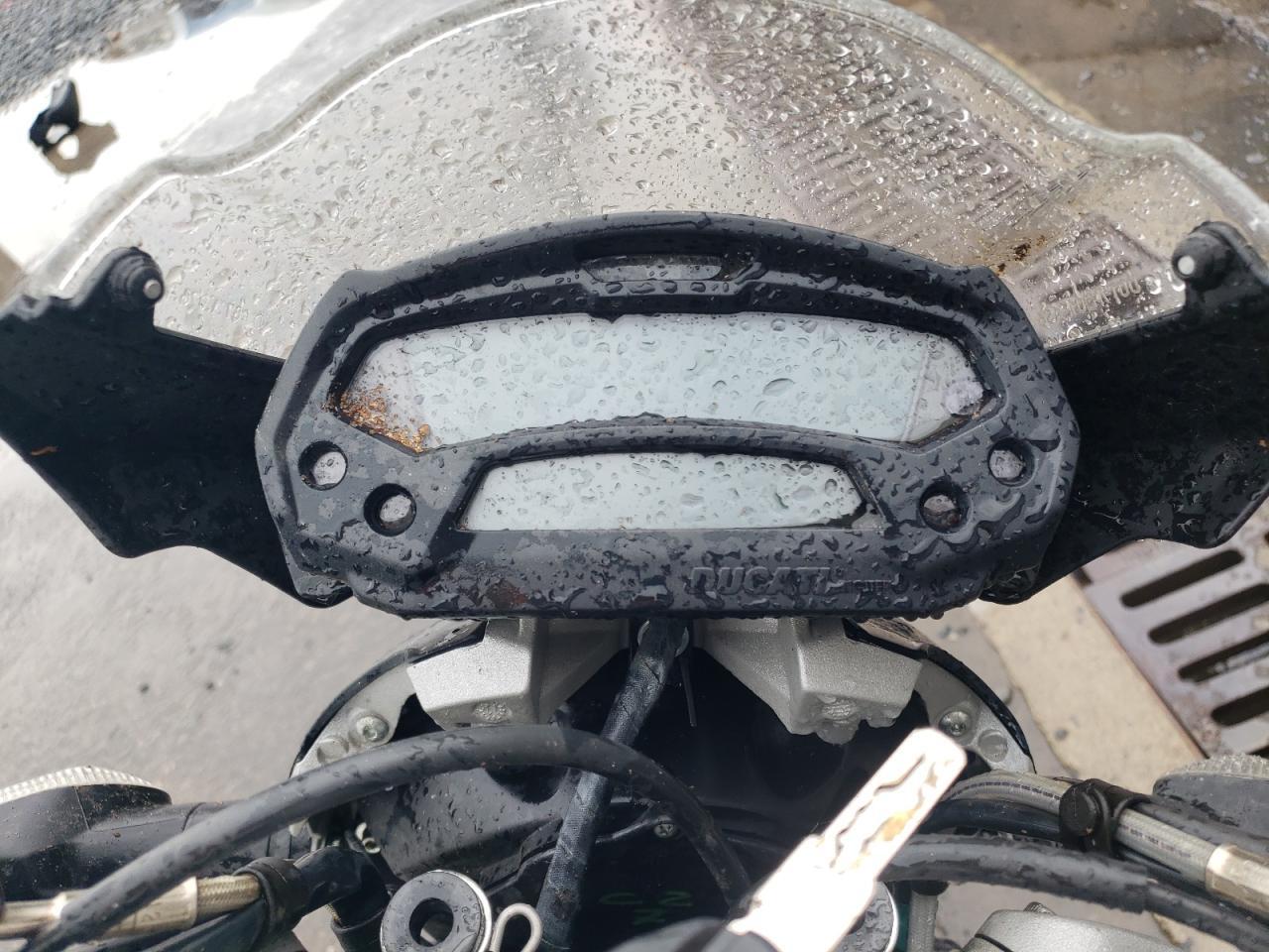 2012 Ducati Monster 696 - Image 7