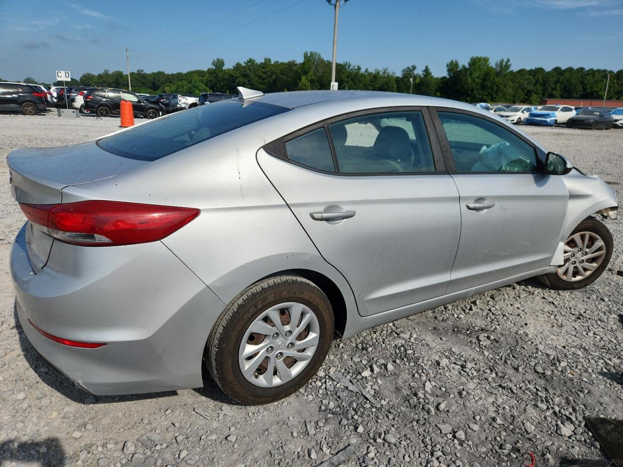 2017 Hyundai Elantra Se - Image 3