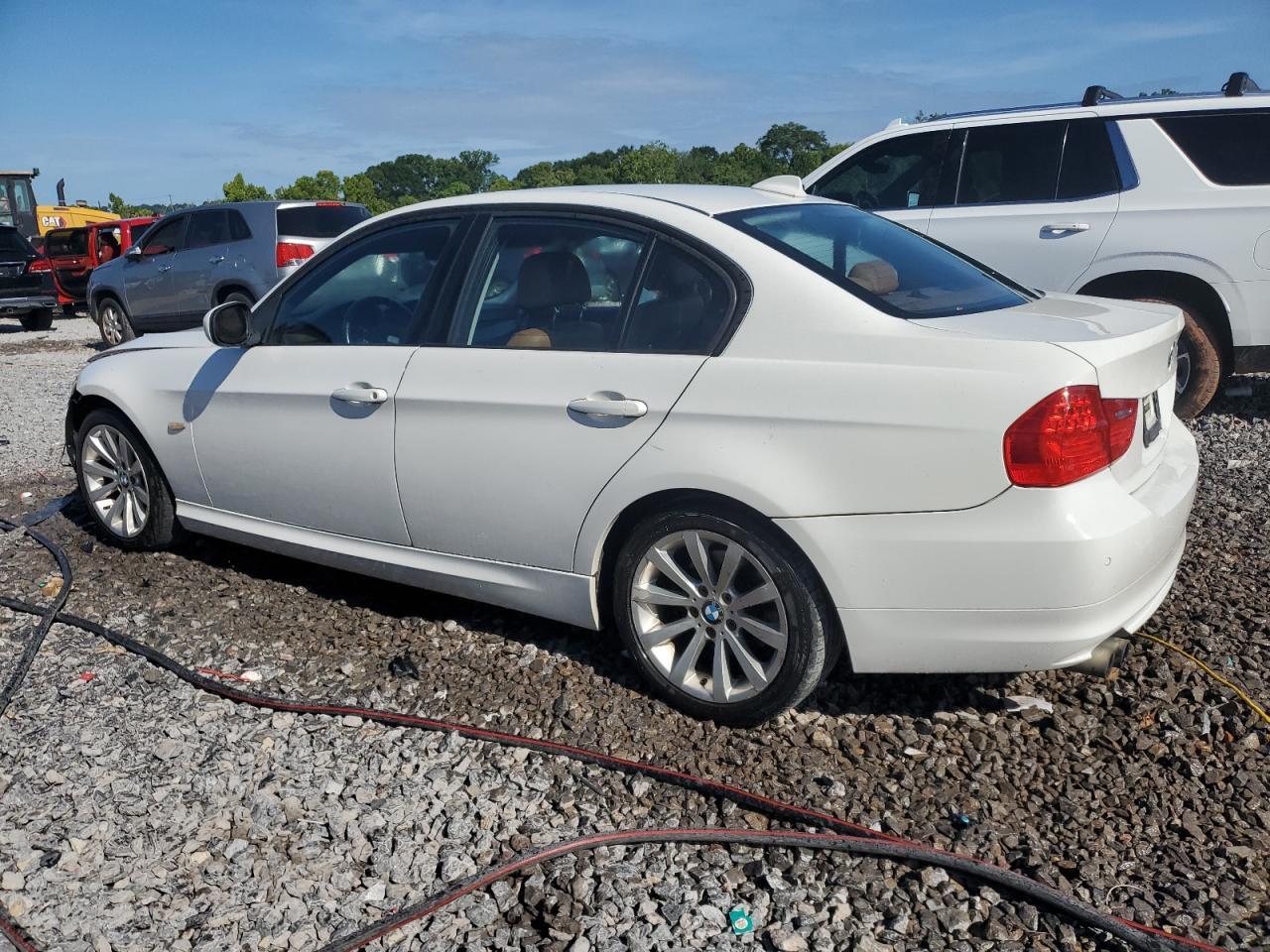 2011 BMW 328 I - Фото 2
