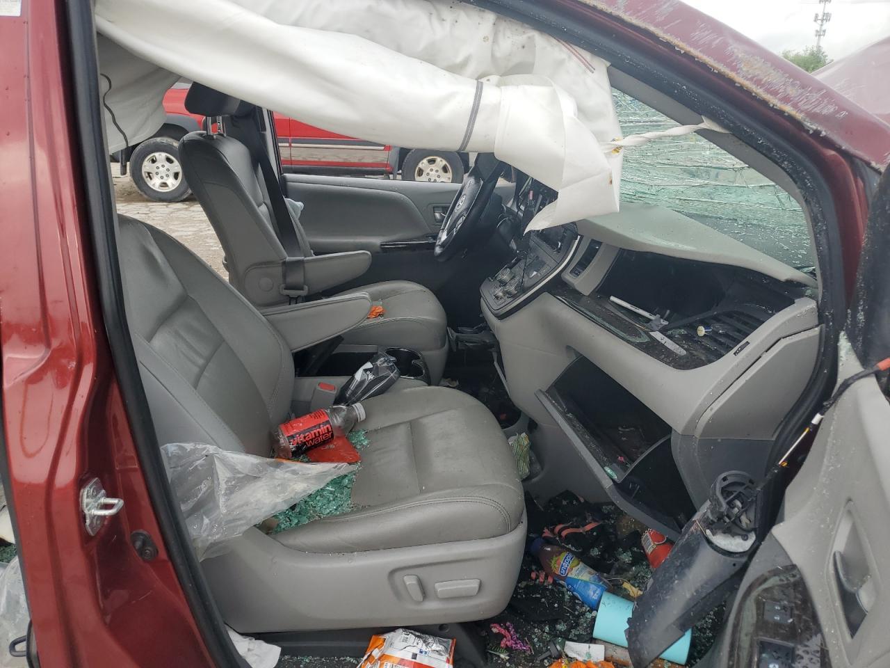 2020 Toyota Sienna Xle - Фото 7