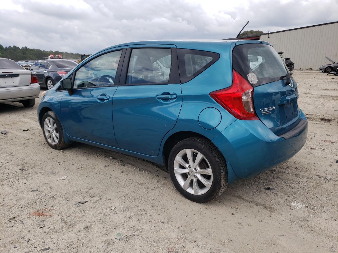 2015 Niss Versa Note - Image 2