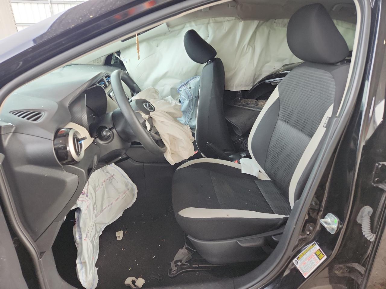 2021 Nissan Versa Sv - Image 7