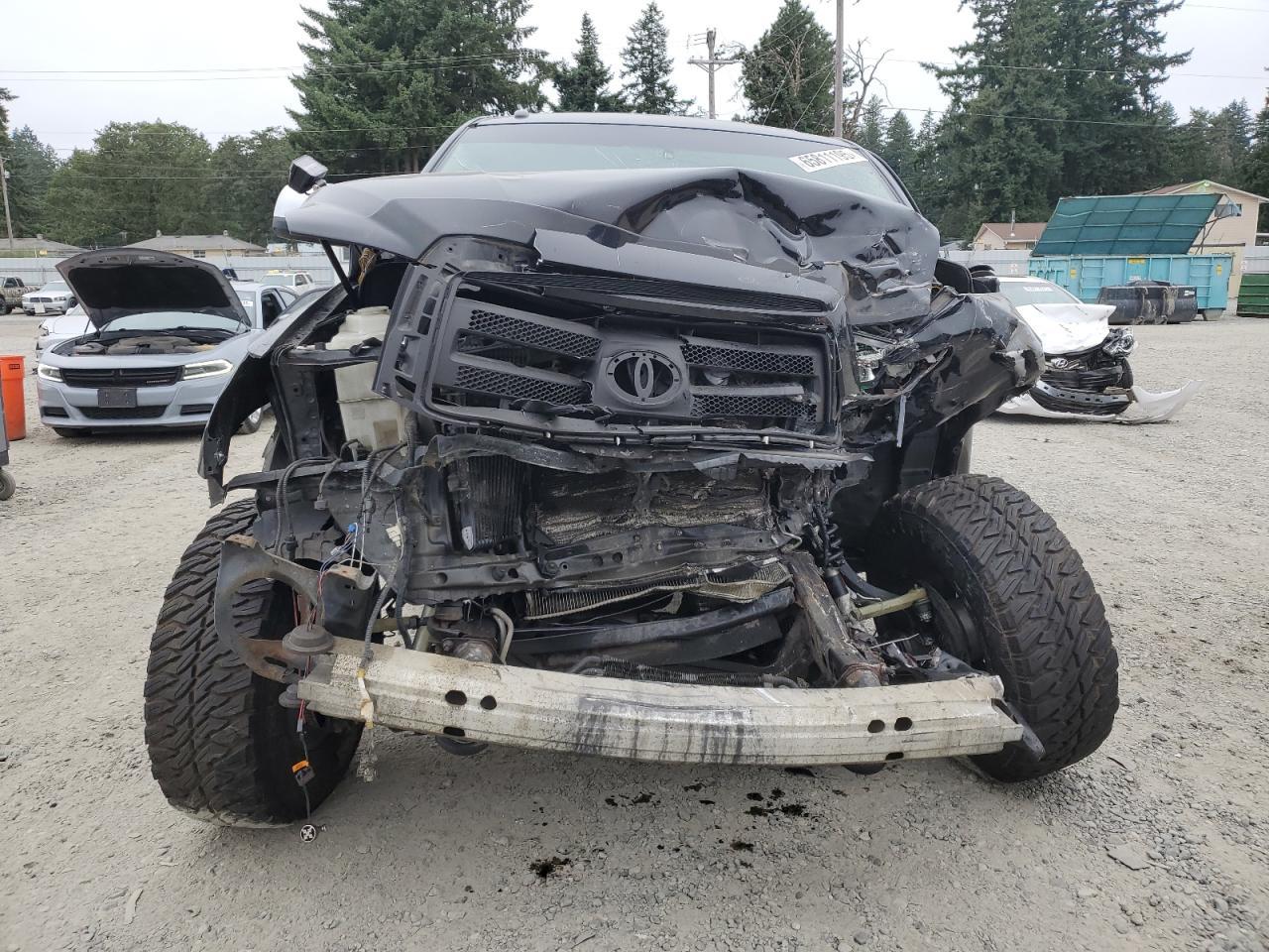 2010 Toyota Tundra Crewmax Limited - Image 5