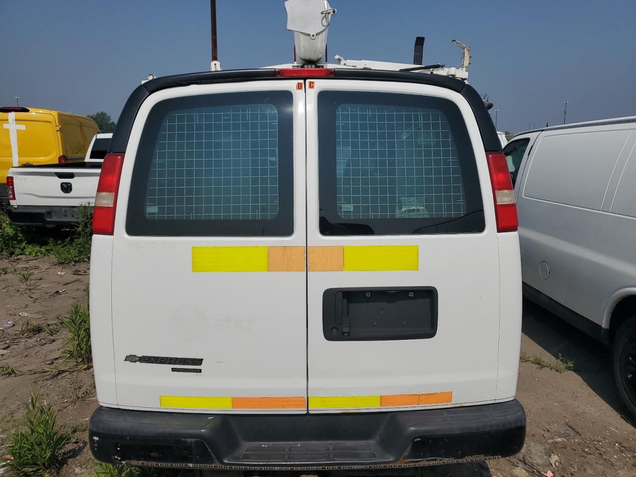 2013 Chevrolet Express G2500 - Фото 6