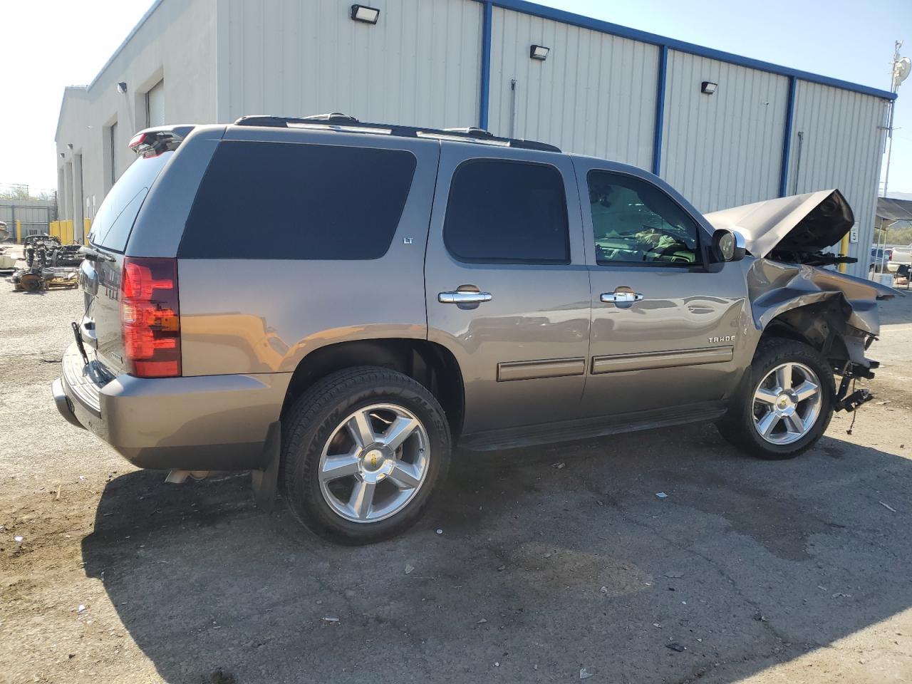 2011 Chevrolet Tahoe C1500 Lt - Image 3