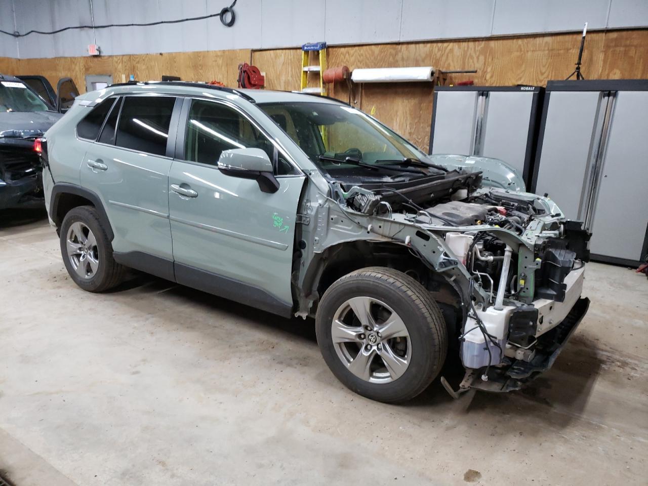 2022 Toyota Rav4 Xle - Image 4