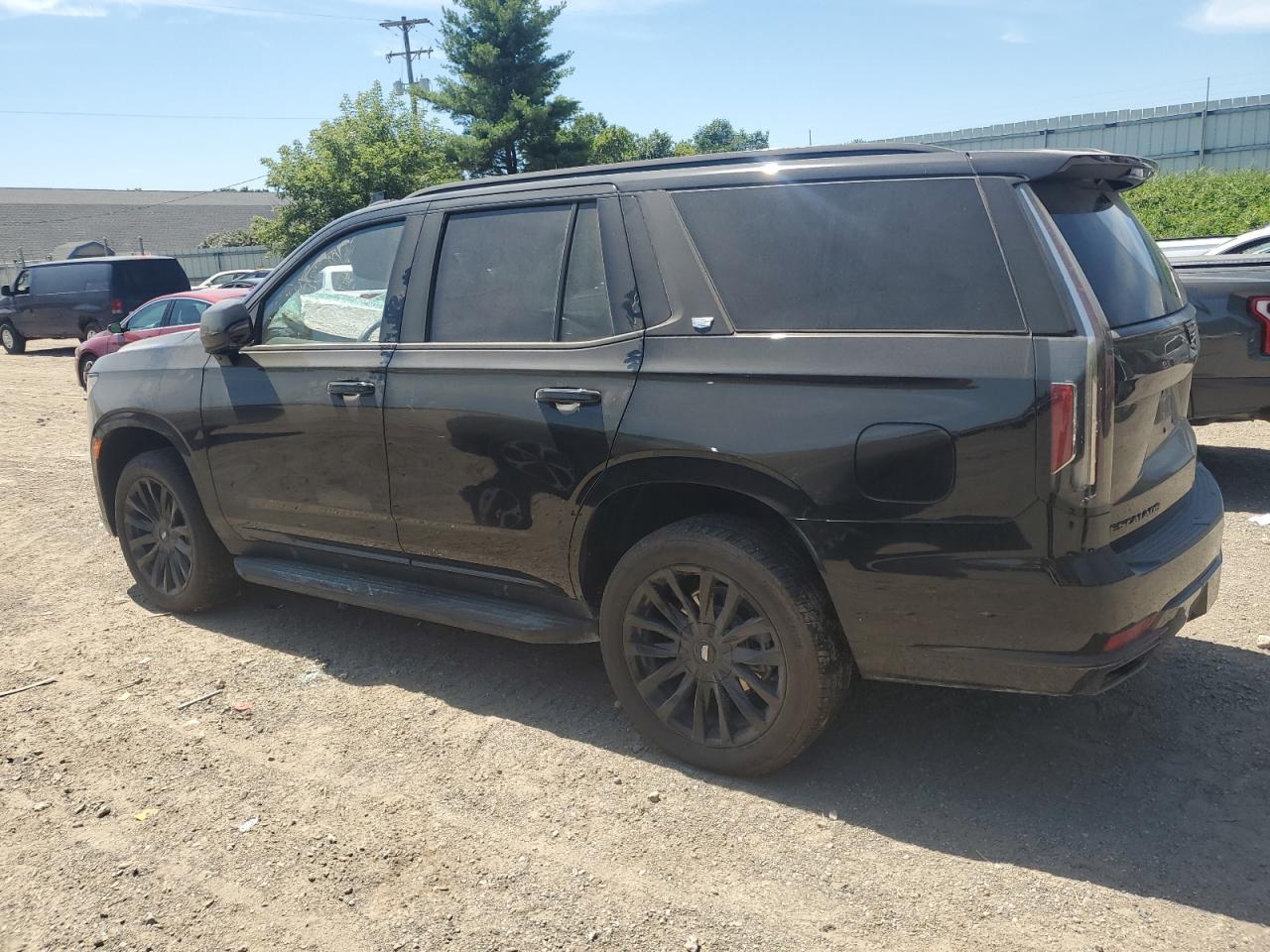2024 Cadillac Escalade Premium Luxury - Image 2