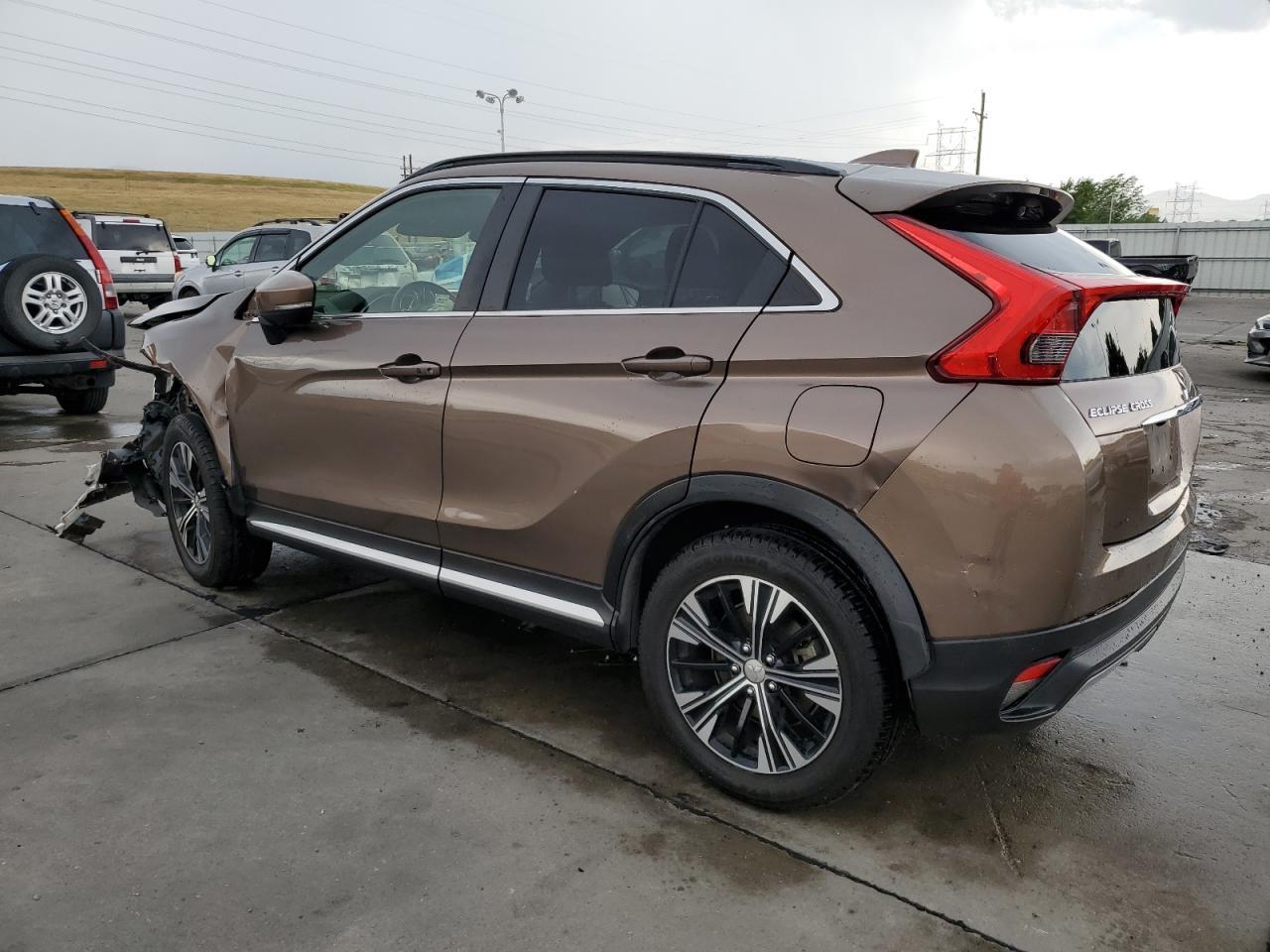 2020 Mitsubishi Eclipse Cross Se - Фото 2