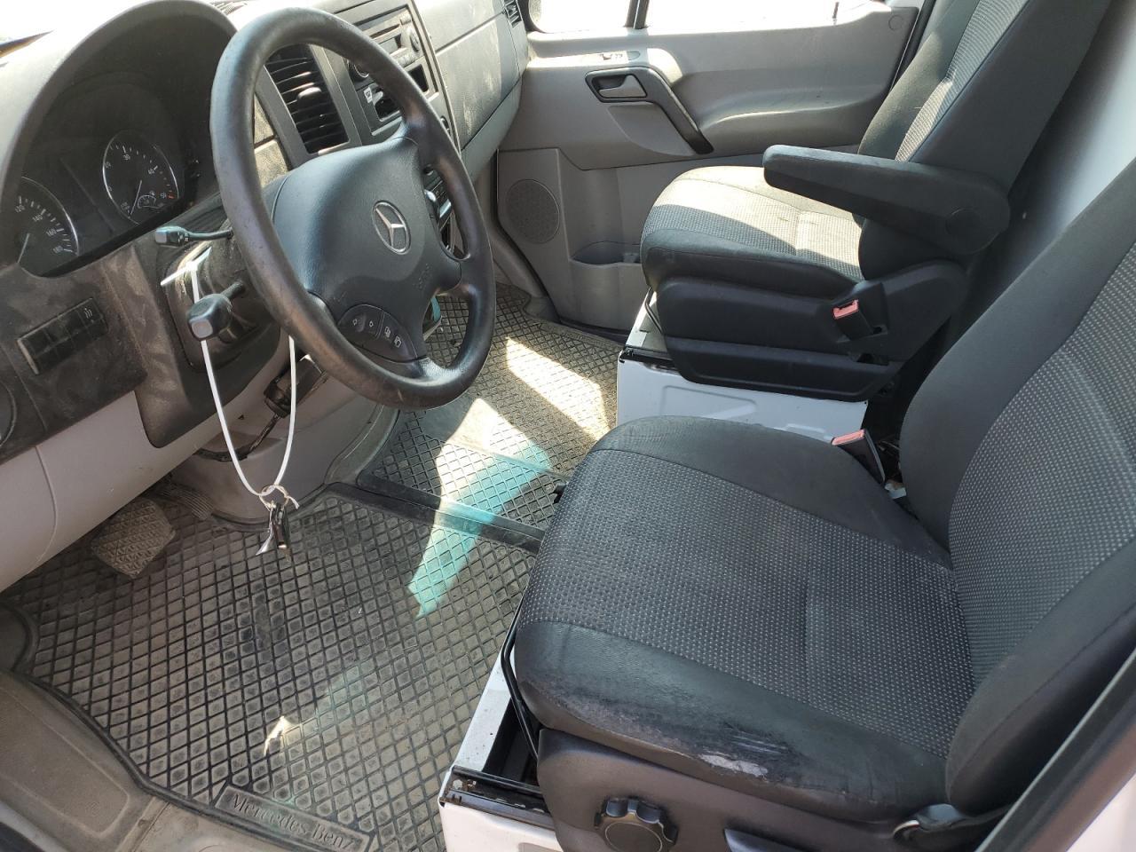 2013 Mercedes-Benz Sprinter 2500 - Image 7