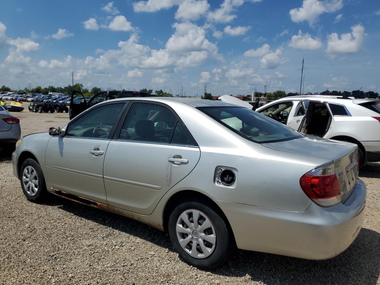 2006 Toyota Camry Le - Image 2