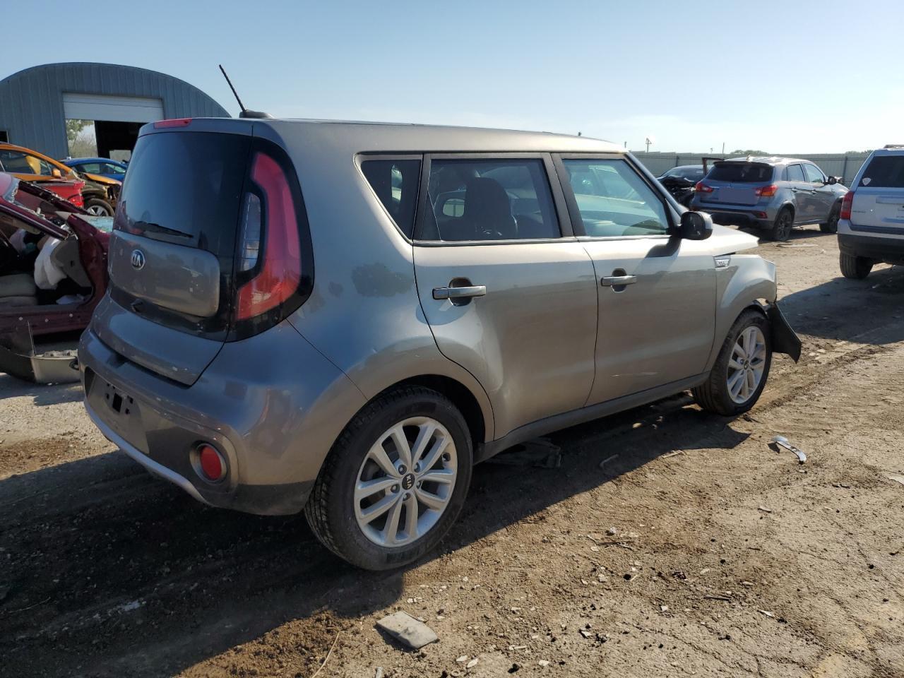 2018 Kia Soul + - Image 3