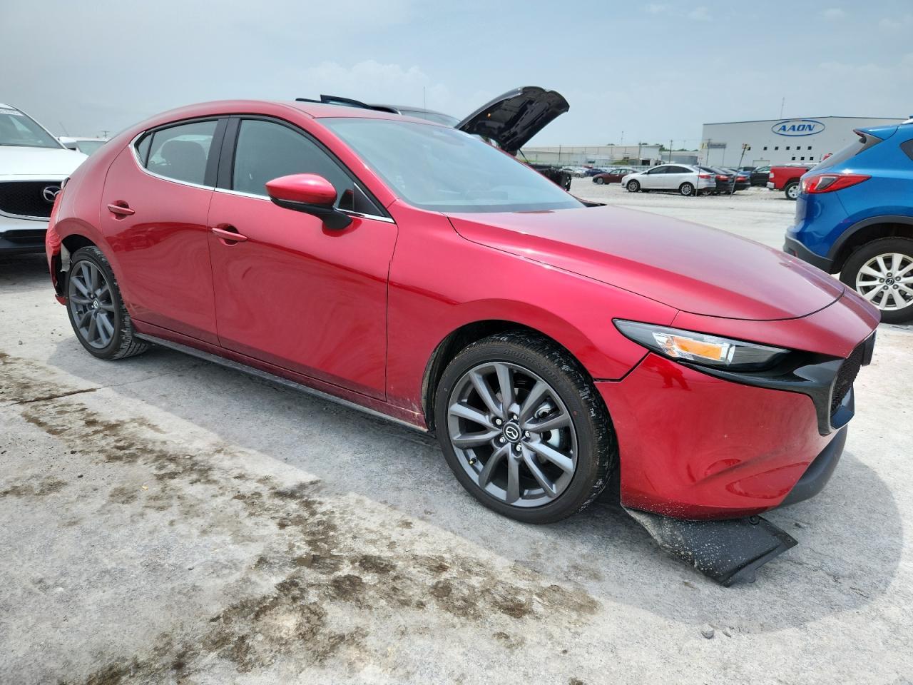 2025 Mazda 3 Preferred - Фото 4