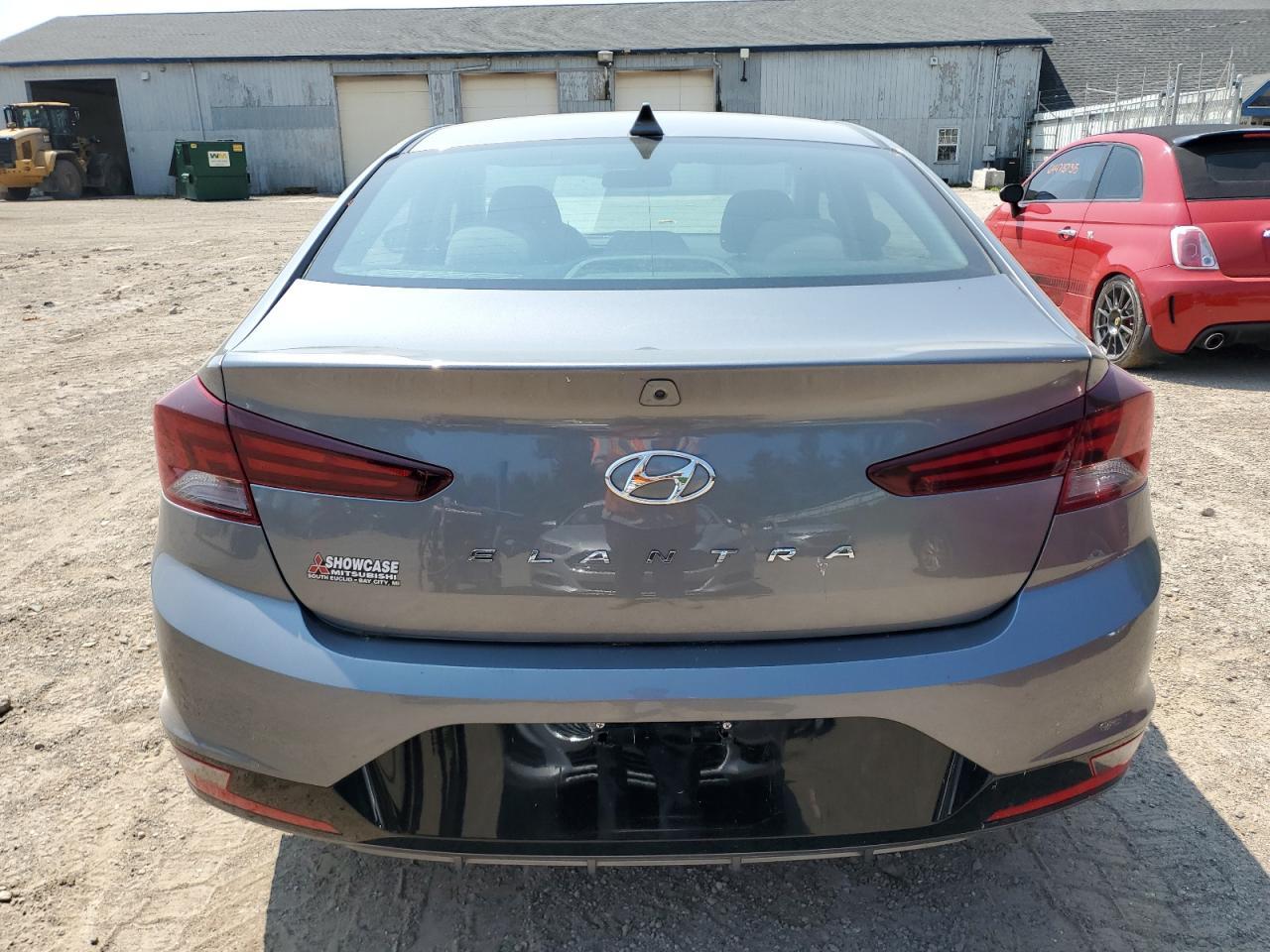 2019 Hyundai Elantra Sel - Фото 6