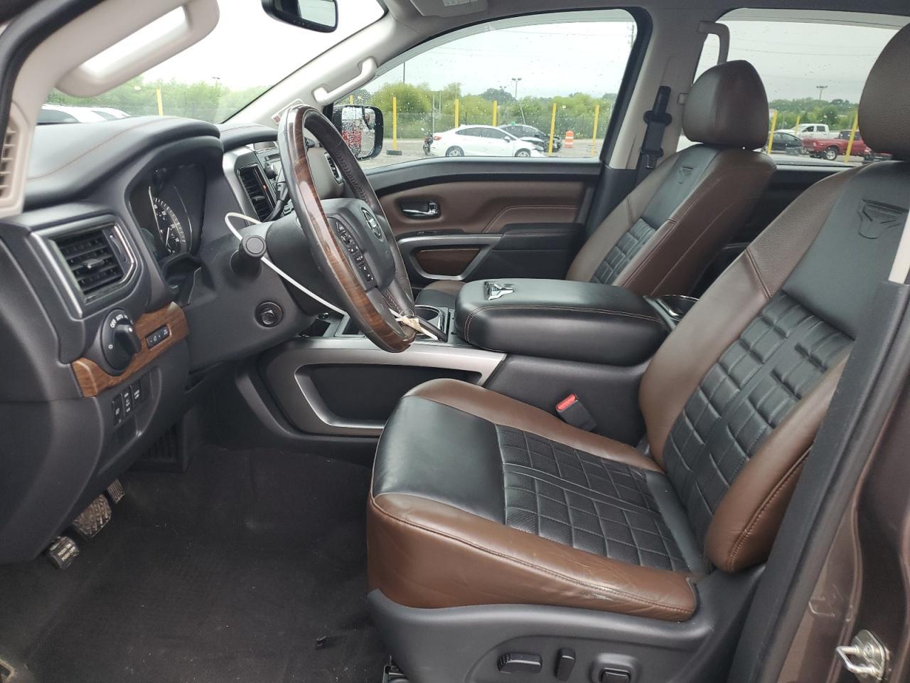 2018 Nissan Titan Sv - Image 7