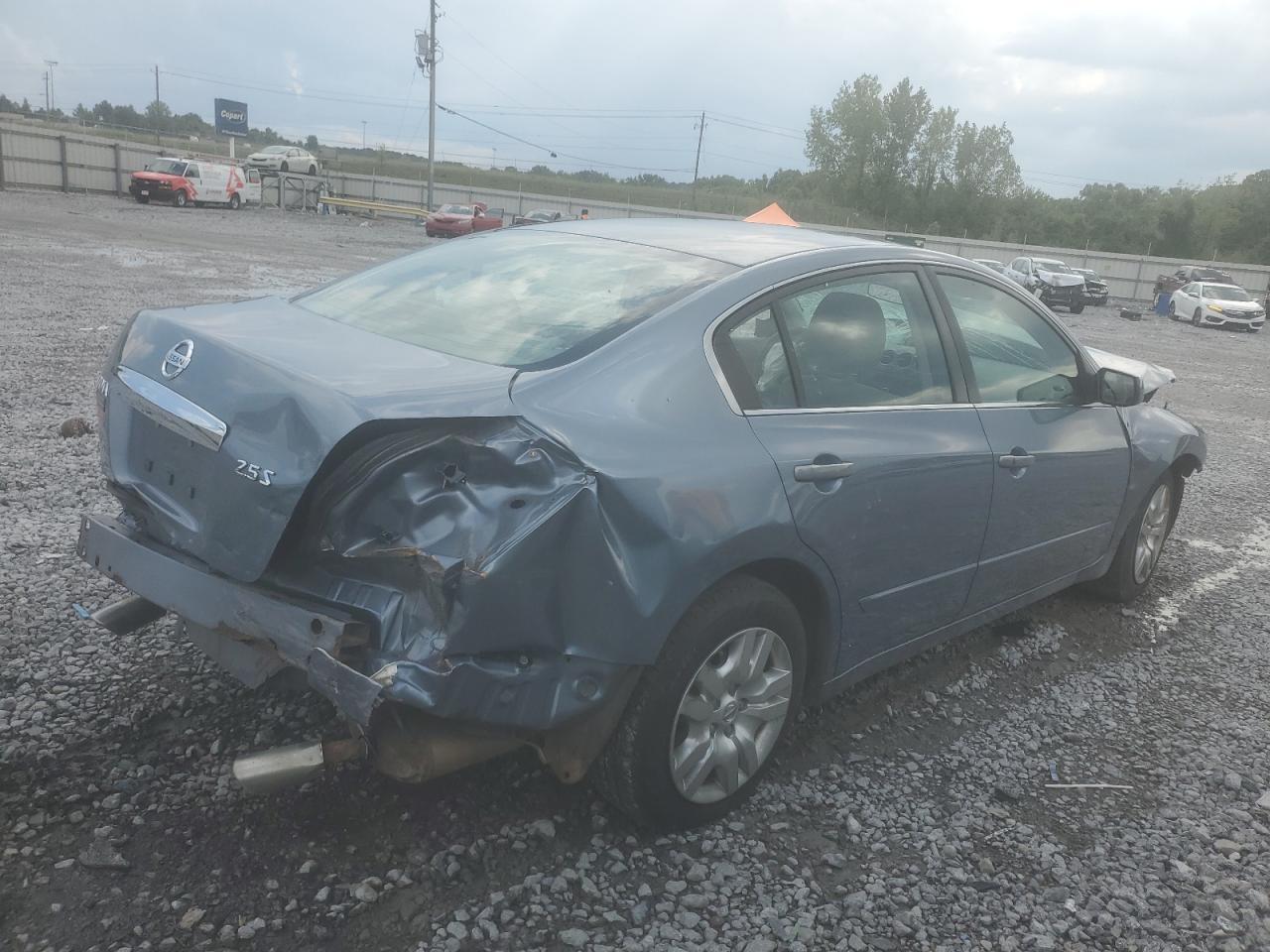 2011 Nissan Altima Base - Фото 3