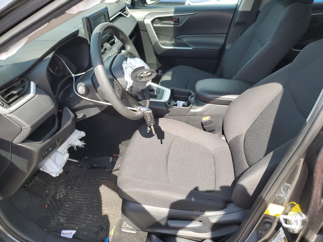 2021 Toyota Rav4 Le - Фото 7