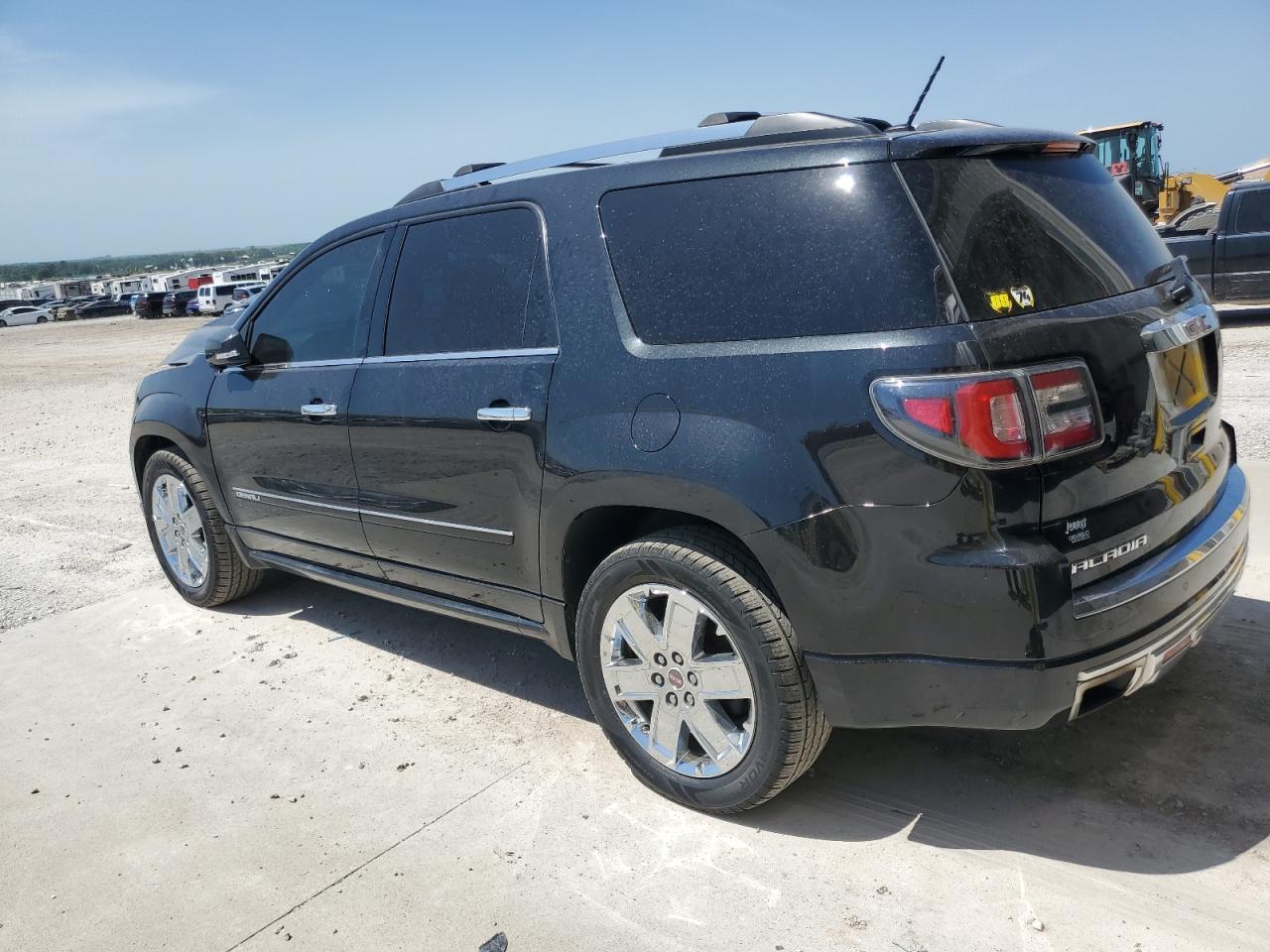 2015 GMC Acadia Denali - Фото 2