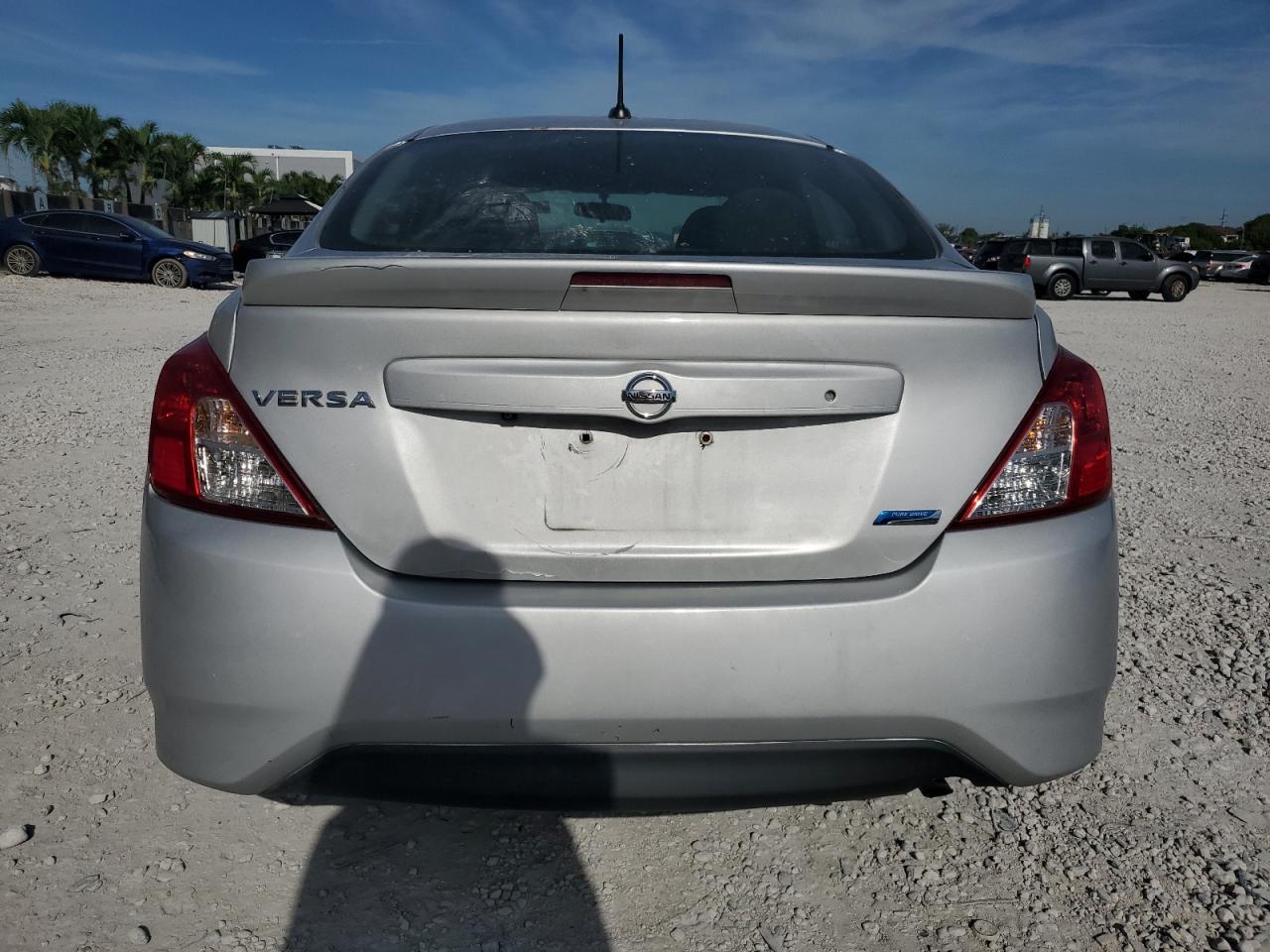 2015 Nissan 240Sx Base - Фото 6