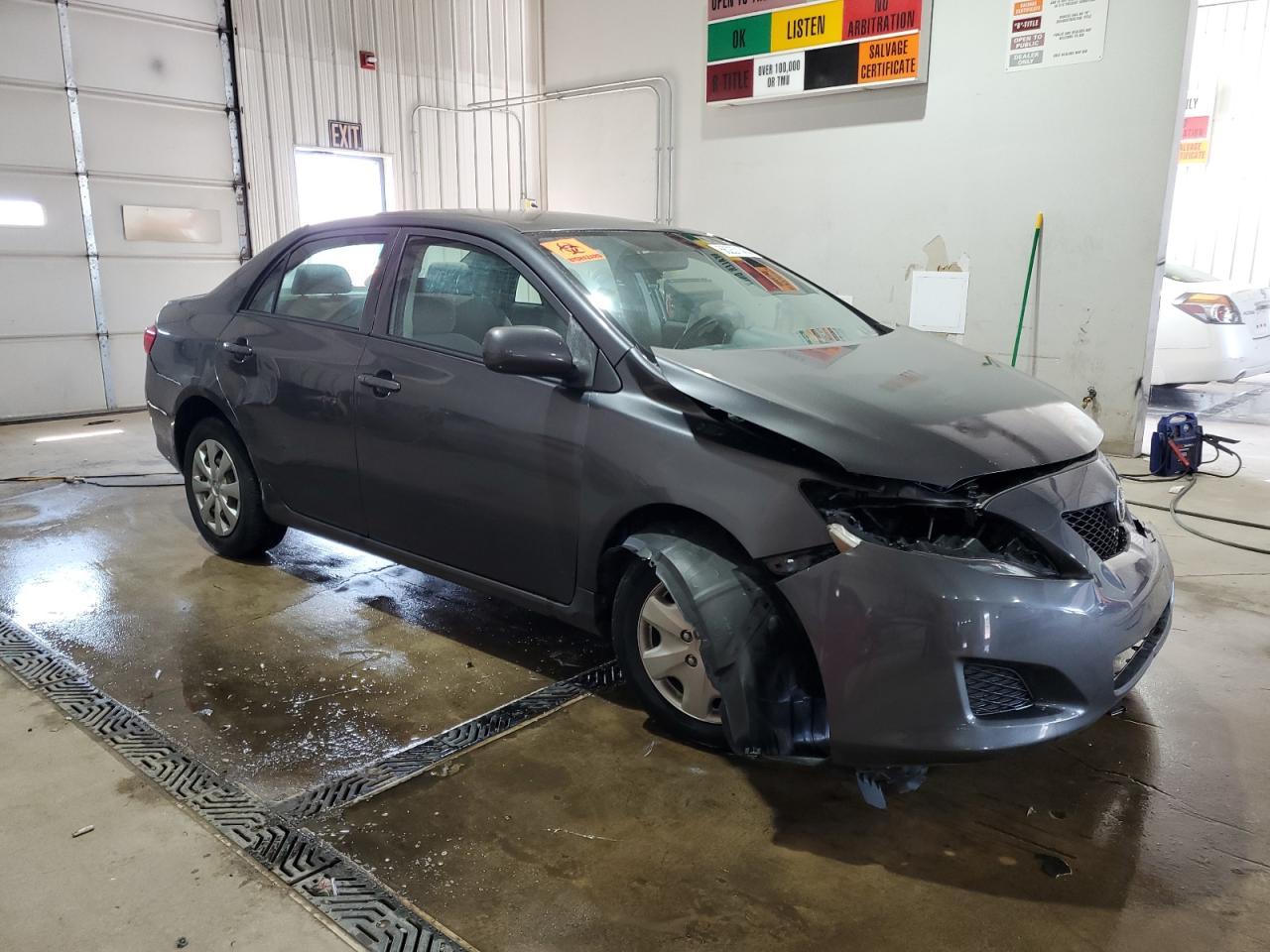 2010 Toyota Corolla Le - Фото 4