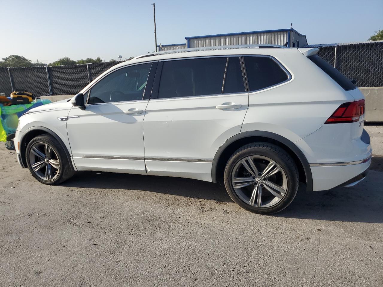 2019 Volkswagen Tiguan Se - Фото 2