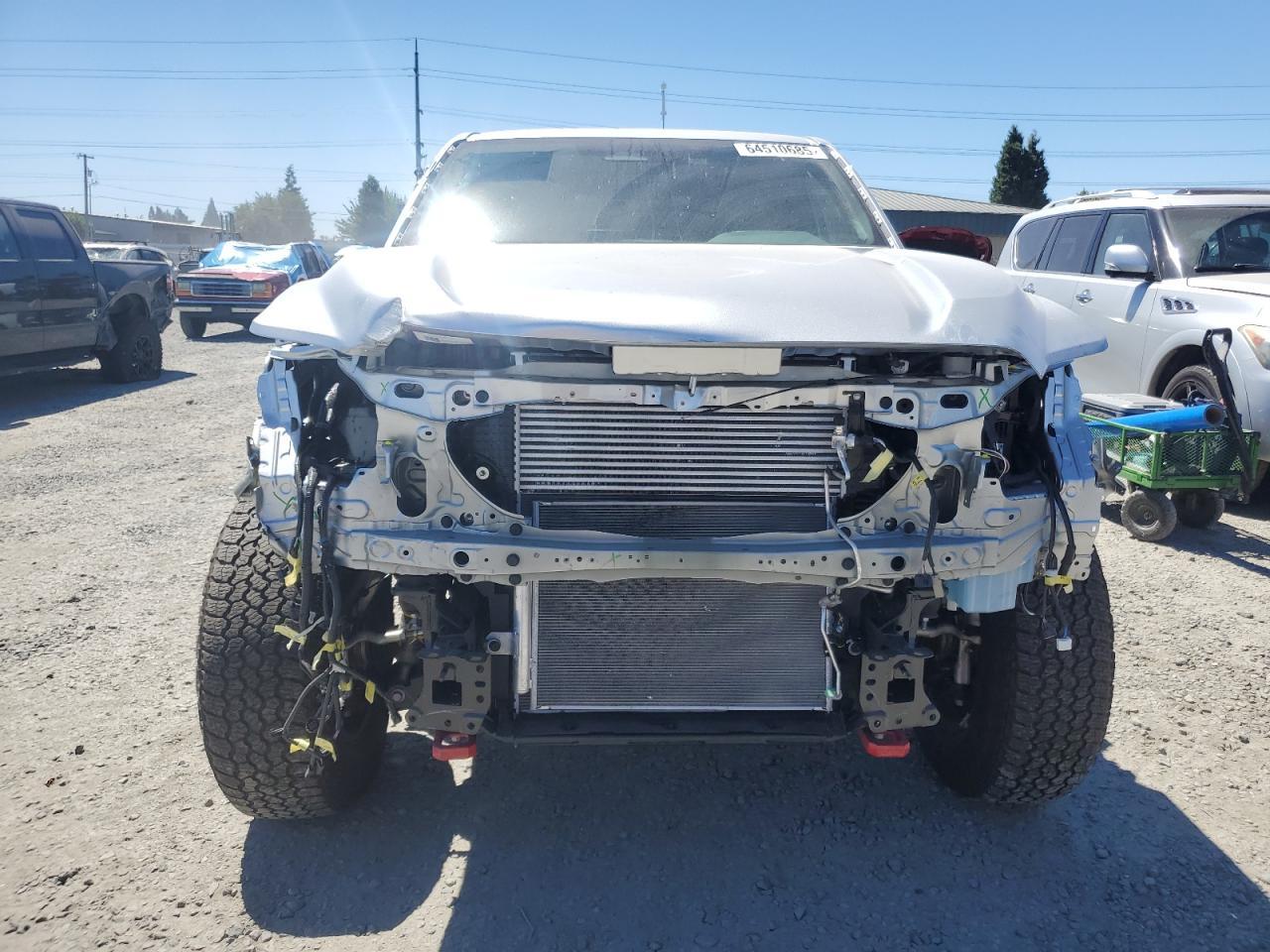 2025 Toyota Tacoma Double Cab - Image 5