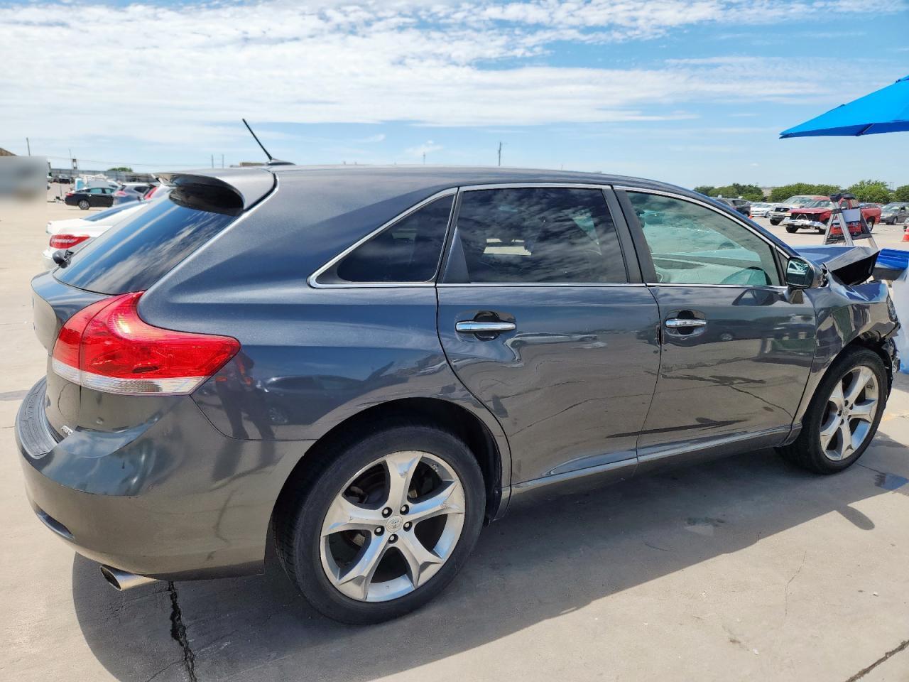 2010 Toyota Venza Awd V6 - Image 3