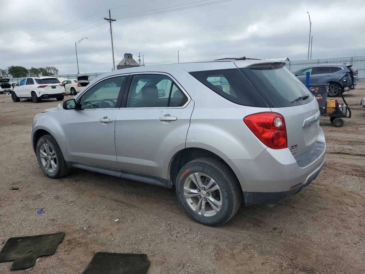 2013 Chevrolet Equinox Ls - Фото 2