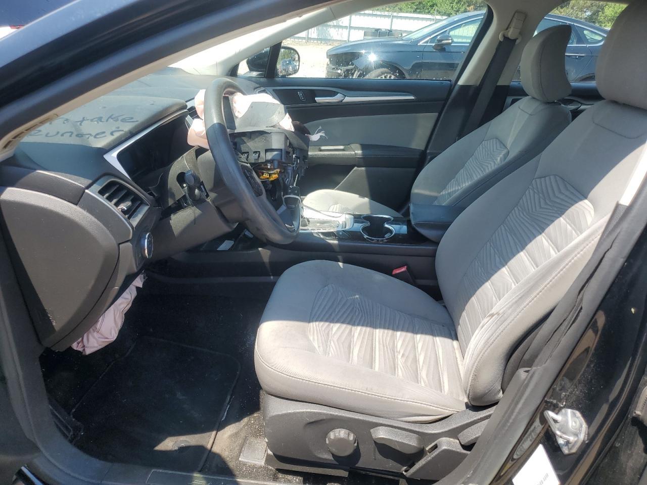 2016 Ford Fusion S - Image 7