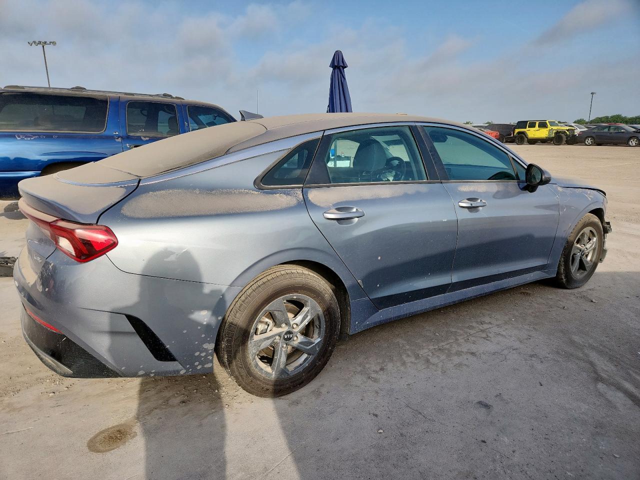 2021 Kia K5 Lxs - Фото 3