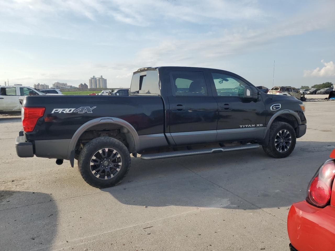 2016 Nissan Titan Xd Sl - Image 3