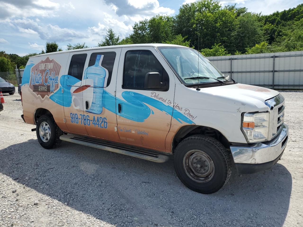 2014 Ford Econoline E250 Van - Image 4