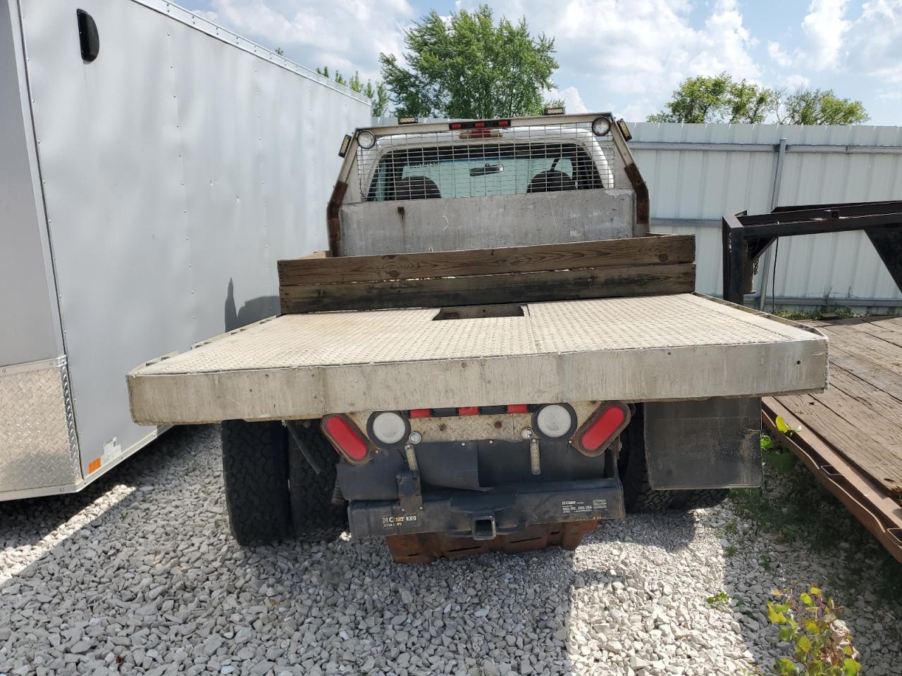 2000 Ford Super Duty F-350 W/D - Фото 6