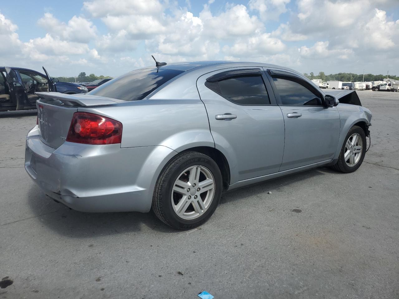 2014 Dodge Avenger Sxt - Фото 3