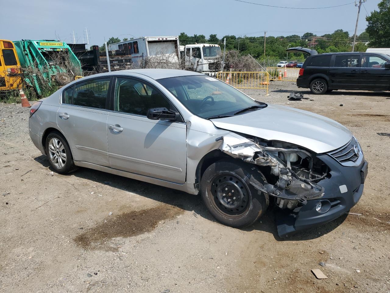 2025 Nissan Altima Base - Фото 4