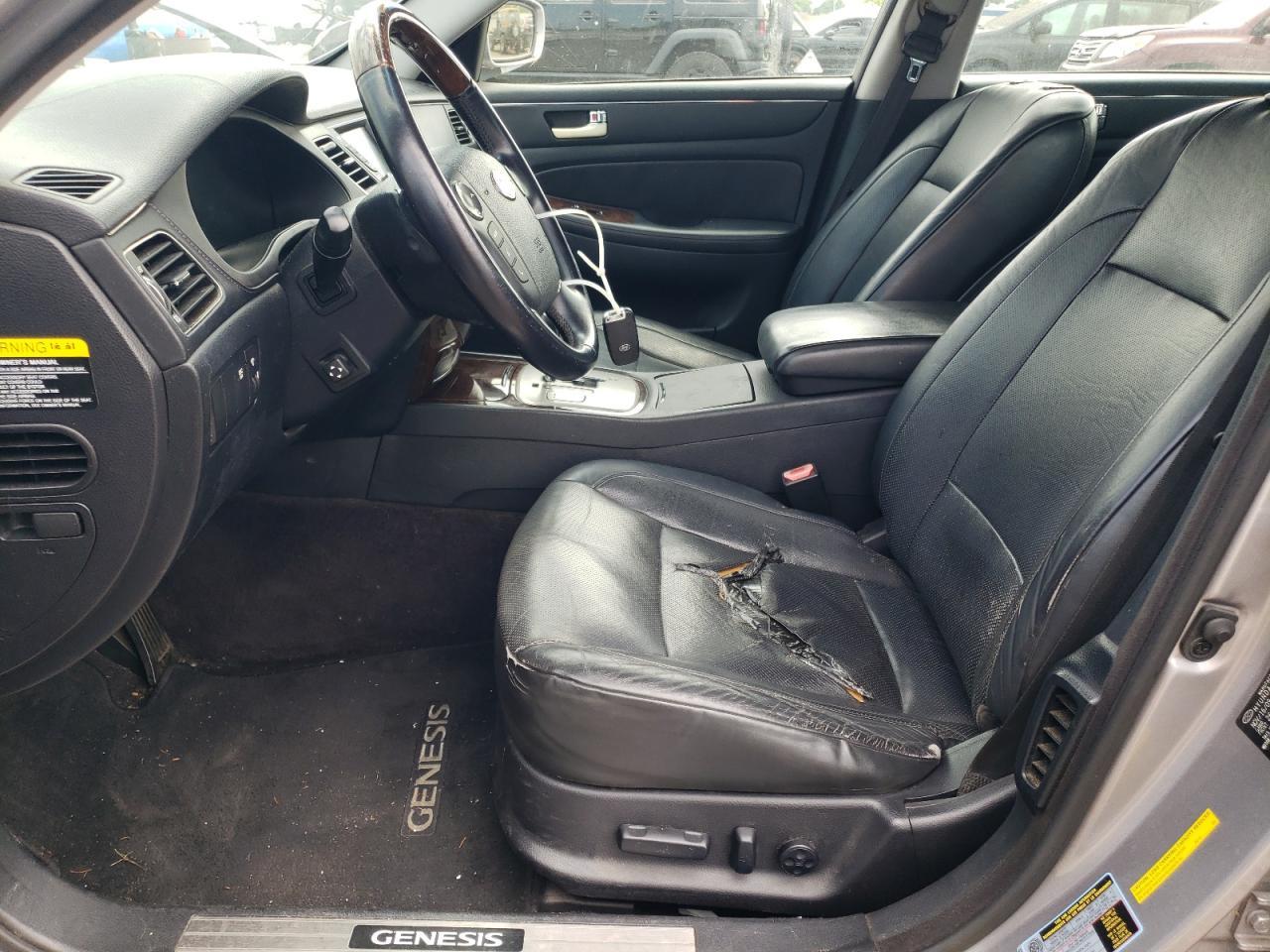 2010 Hyundai Genesis - Фото 7
