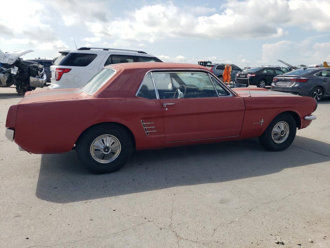 1966 Ford Mustang - Фото 3