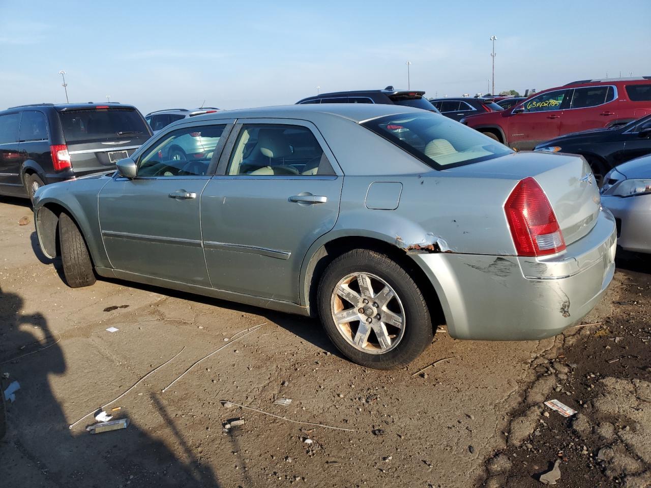 2006 Chrysler 300 Touring - Фото 2