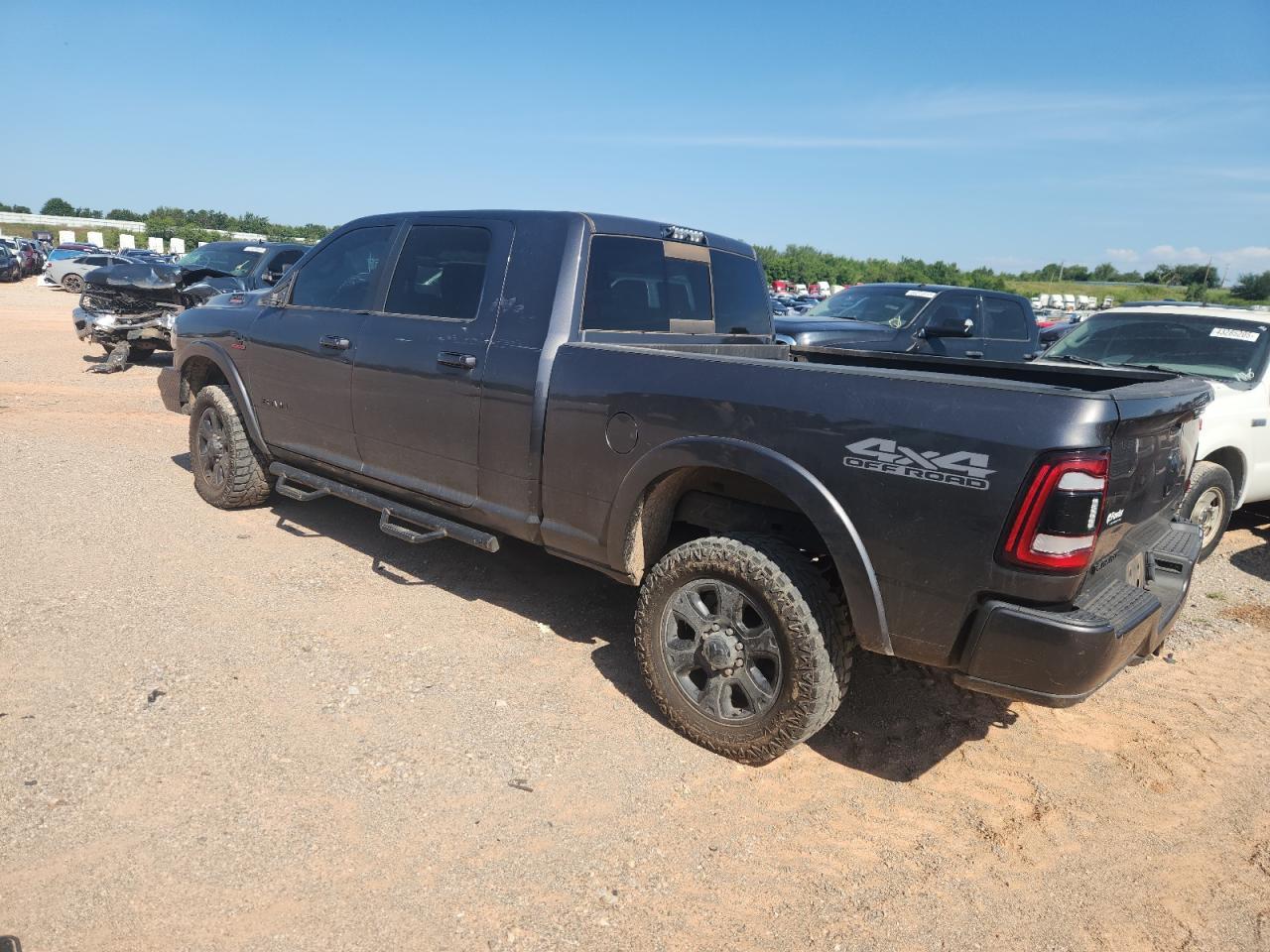 2019 Ram 2500 Laramie - Фото 2