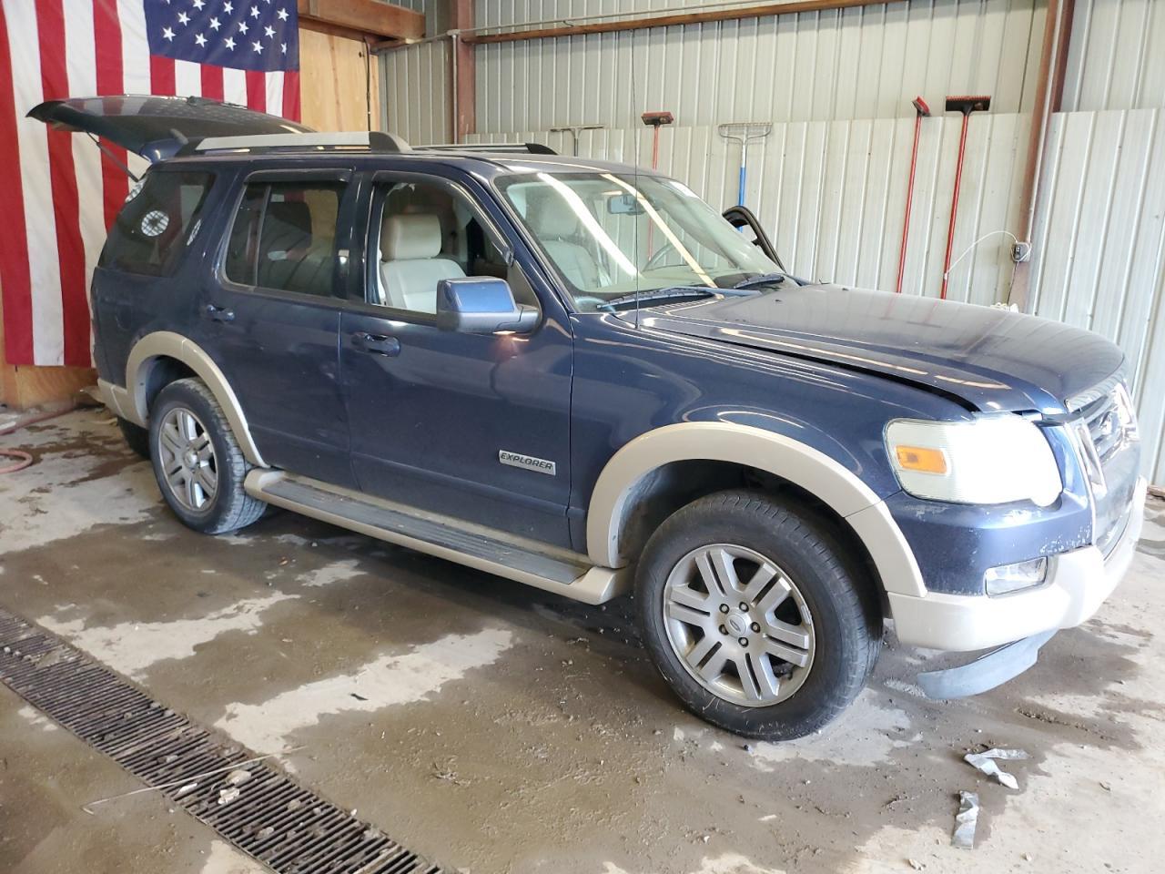 2007 Ford Explorer Eddie Bauer - Фото 4
