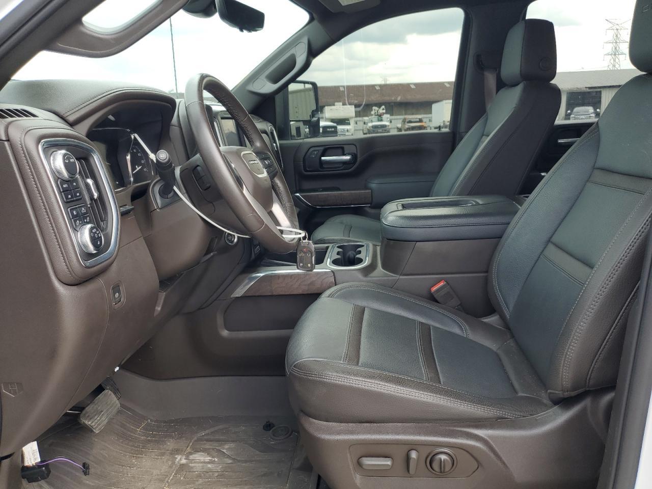 2022 GMC Sierra K3500 Denali - Фото 7