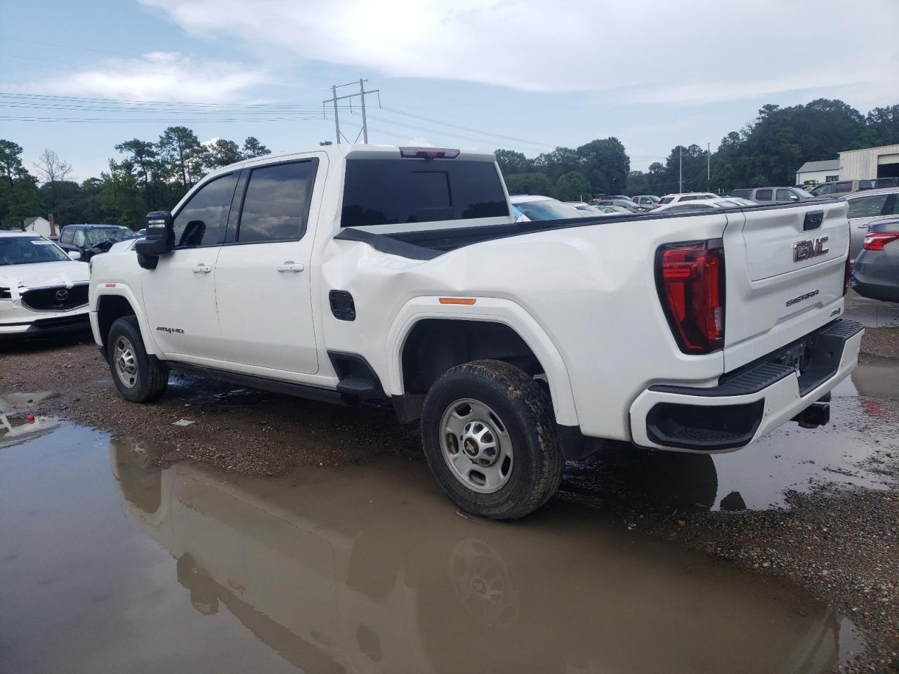 2023 GMC Sierra K2500 At4 - Image 2